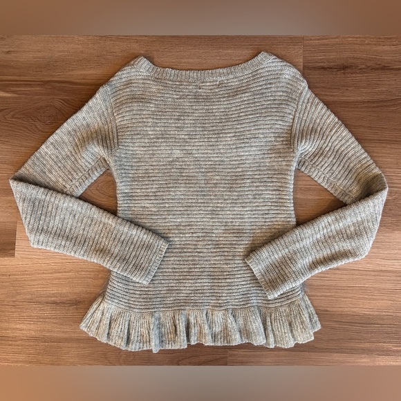 Sleeping On Snow Anthropologie Ruffled Fuzzy Sweater Gray SP Pullover Knit Wool - Picture 7 of 8